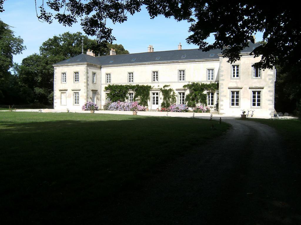 Chateau De La Marronniere Bed & Breakfast Aizenay Eksteriør bilde